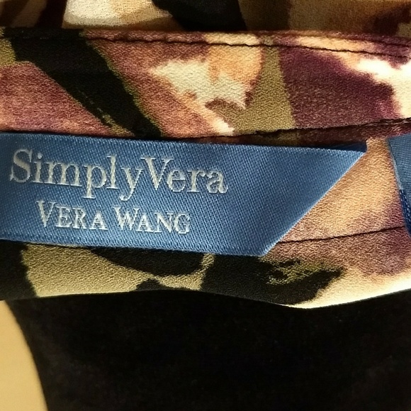 Vera Wang v neck blouse - Picture 2 of 8